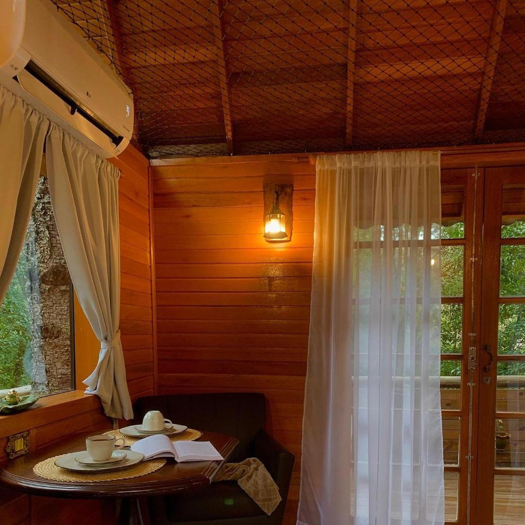Casa Na Arvore Com Hidro, Piscina, Trilha, Cavalo 벤투곤살베스 외부 사진