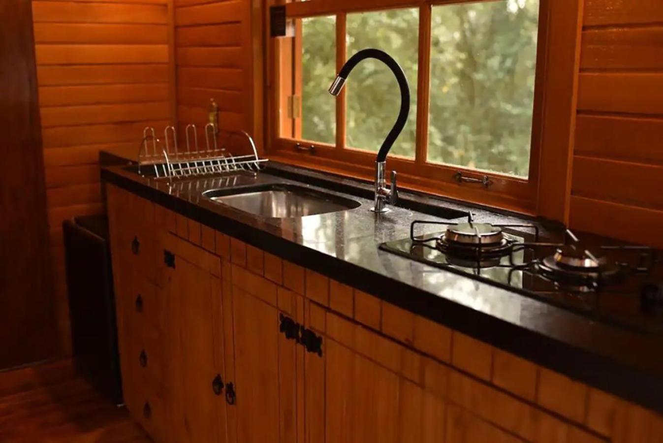 Casa Na Arvore Com Hidro, Piscina, Trilha, Cavalo 벤투곤살베스 외부 사진